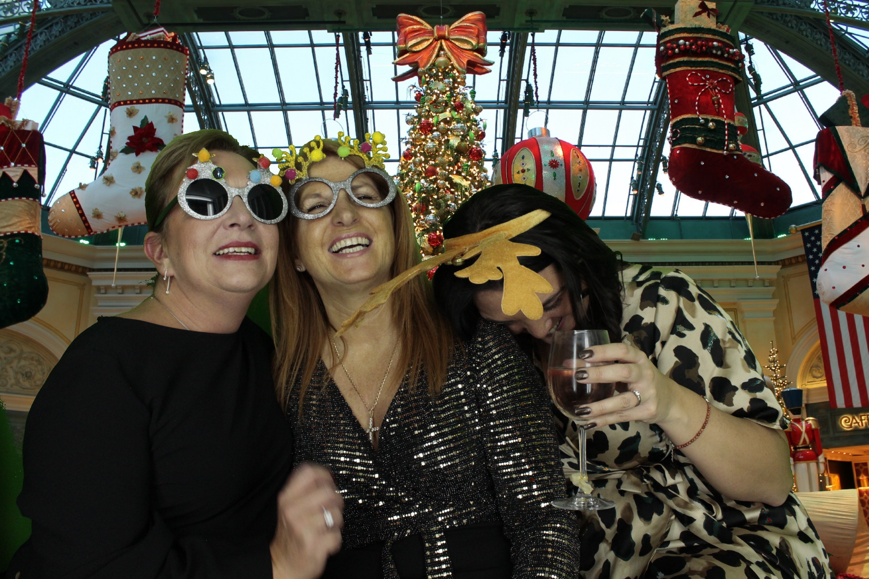 Silvermere Christmas Party | View more photos from the event at gallery.myphotoboothexperience.co.uk/u/MyPhotoBoothExperienceLtd/Silvermere-Christmas-Party-3